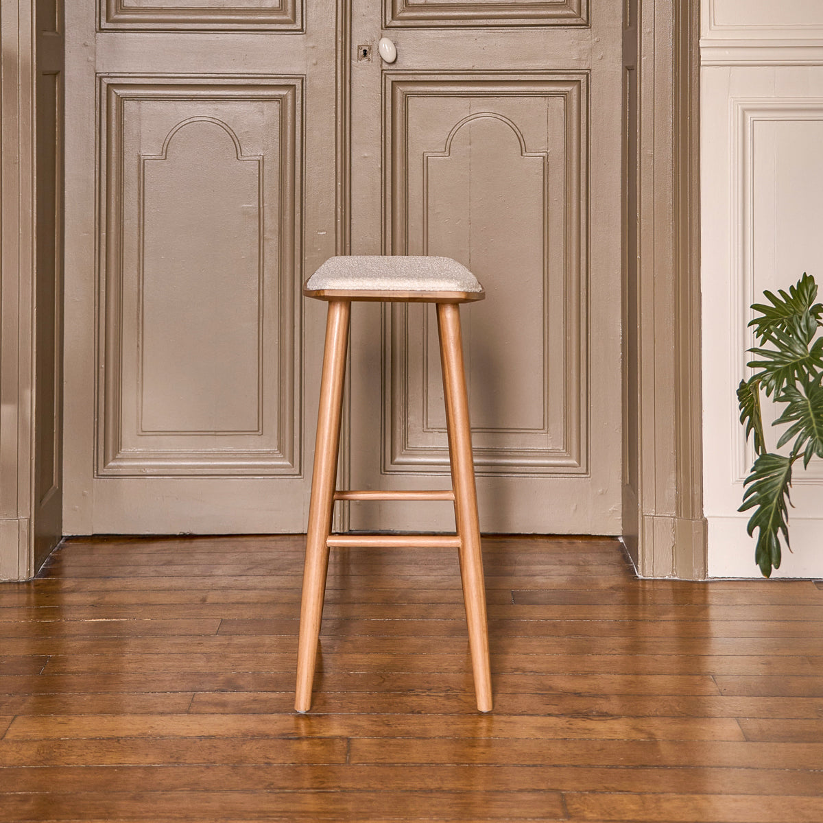 AMBRE - Taburete de teca maciza, asiento de bouclette 75 cm