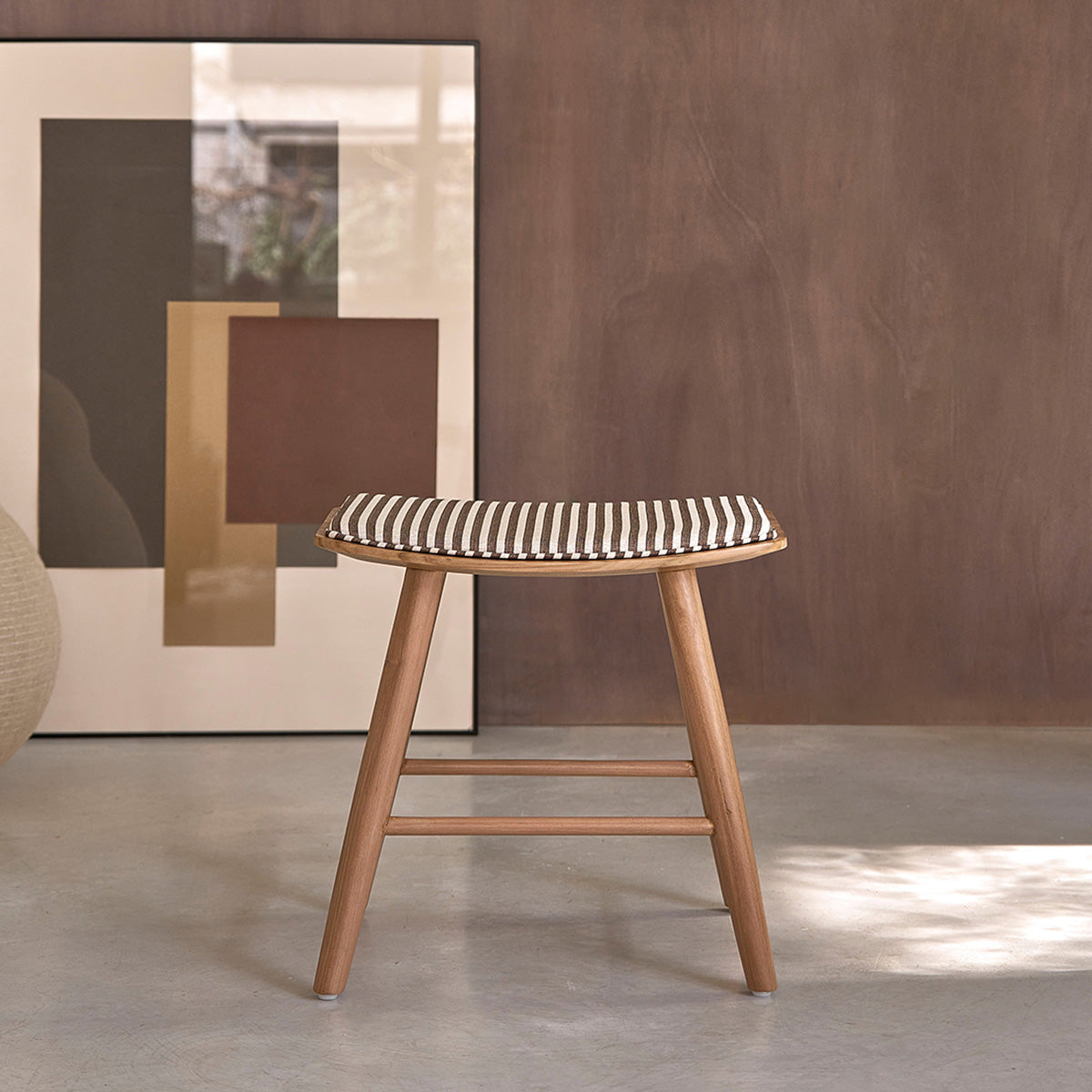 AMBRE - Taburete de teca maciza con asiento de rayas 45 cm