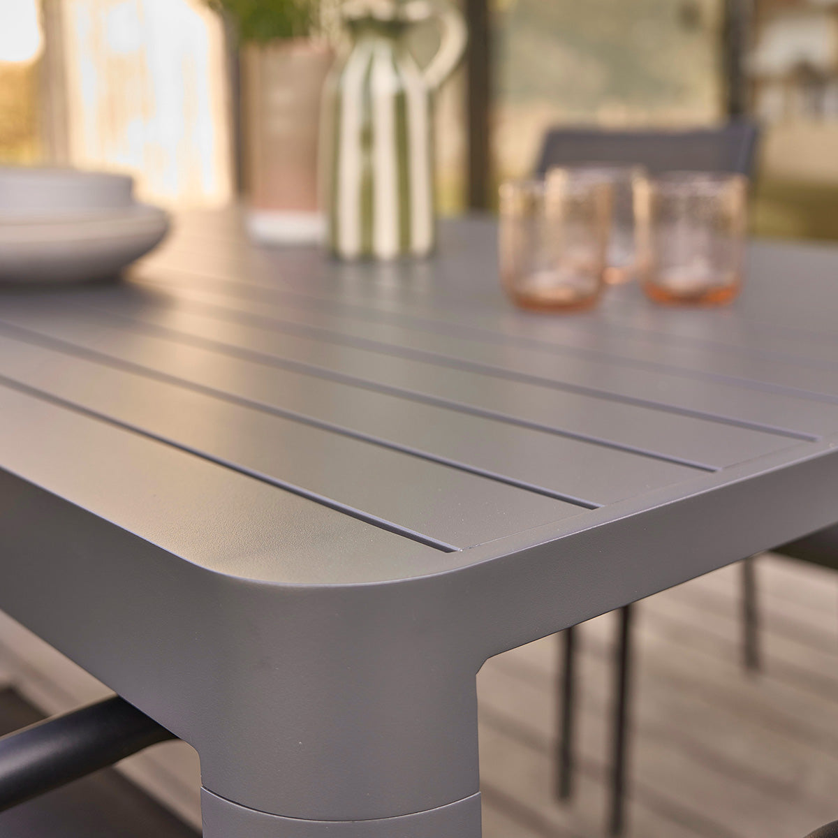 LAGON - Mesa de jardín cuadrada de aluminio, extensible para 4/8 personas