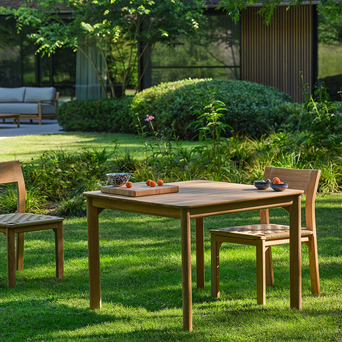 PIANA - Mesa de jardín de teca maciza para 4 personas.