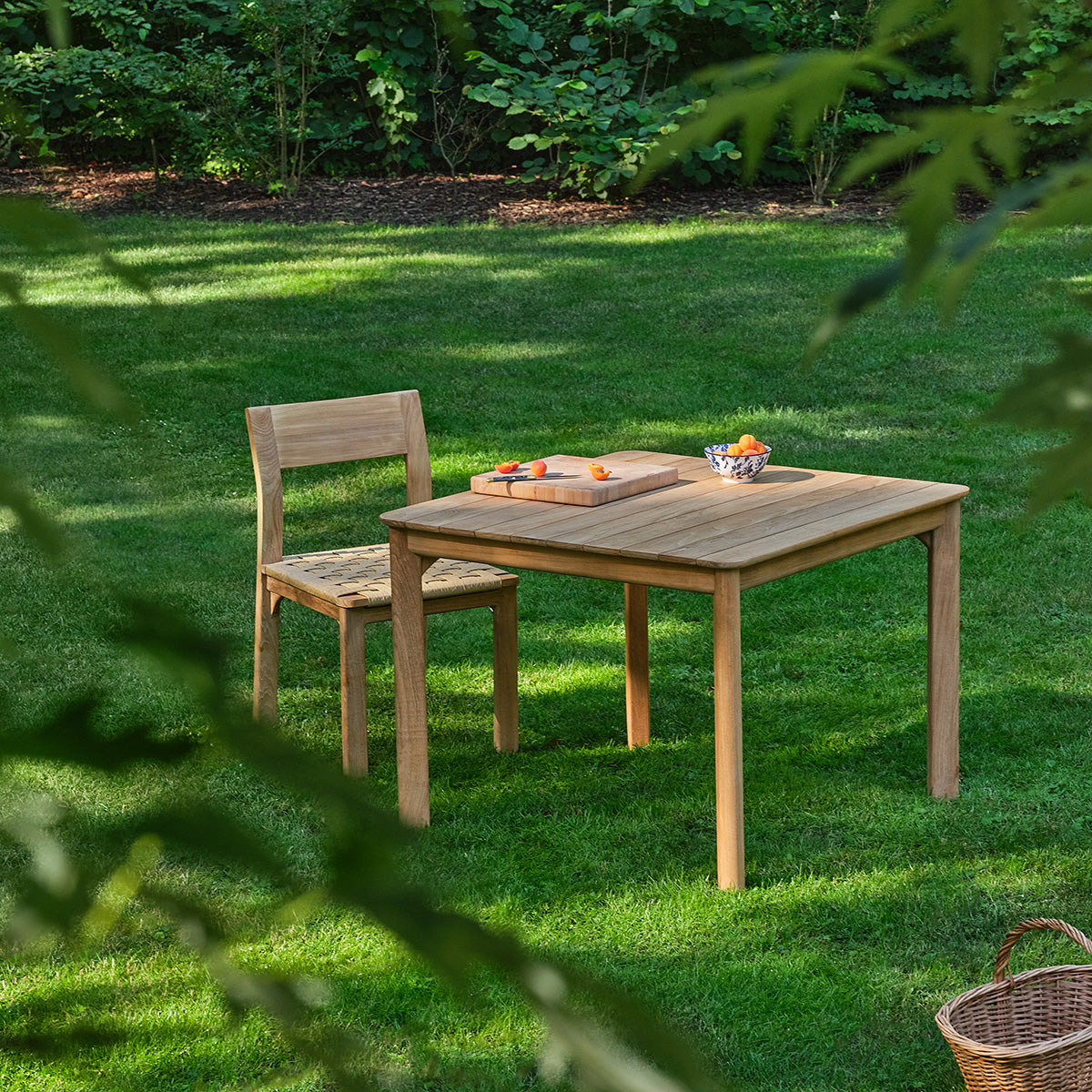 PIANA - Mesa de jardín de teca maciza para 4 personas.