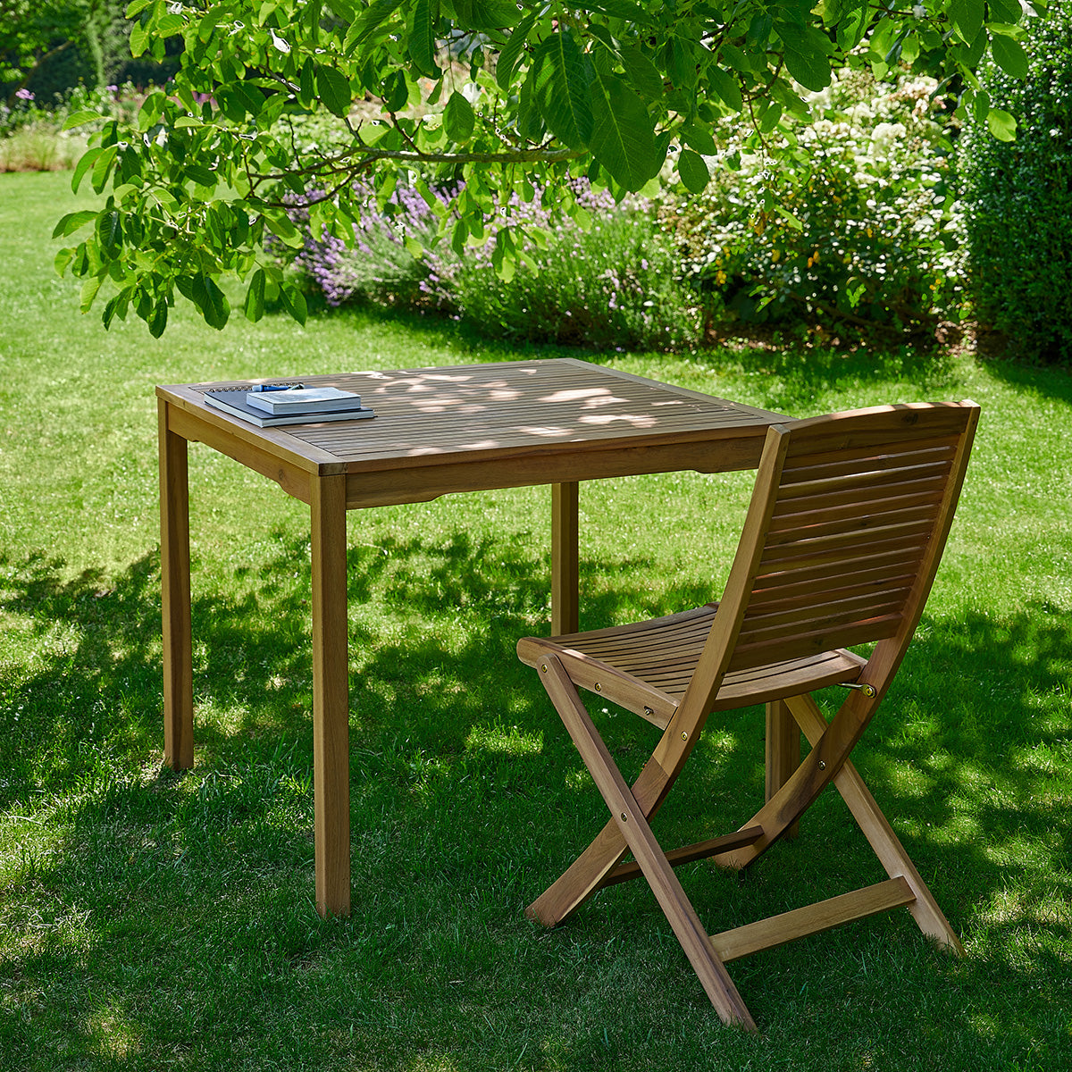 MILOS - Mesa de jardín de madera maciza de acacia aceitada, 90 cm