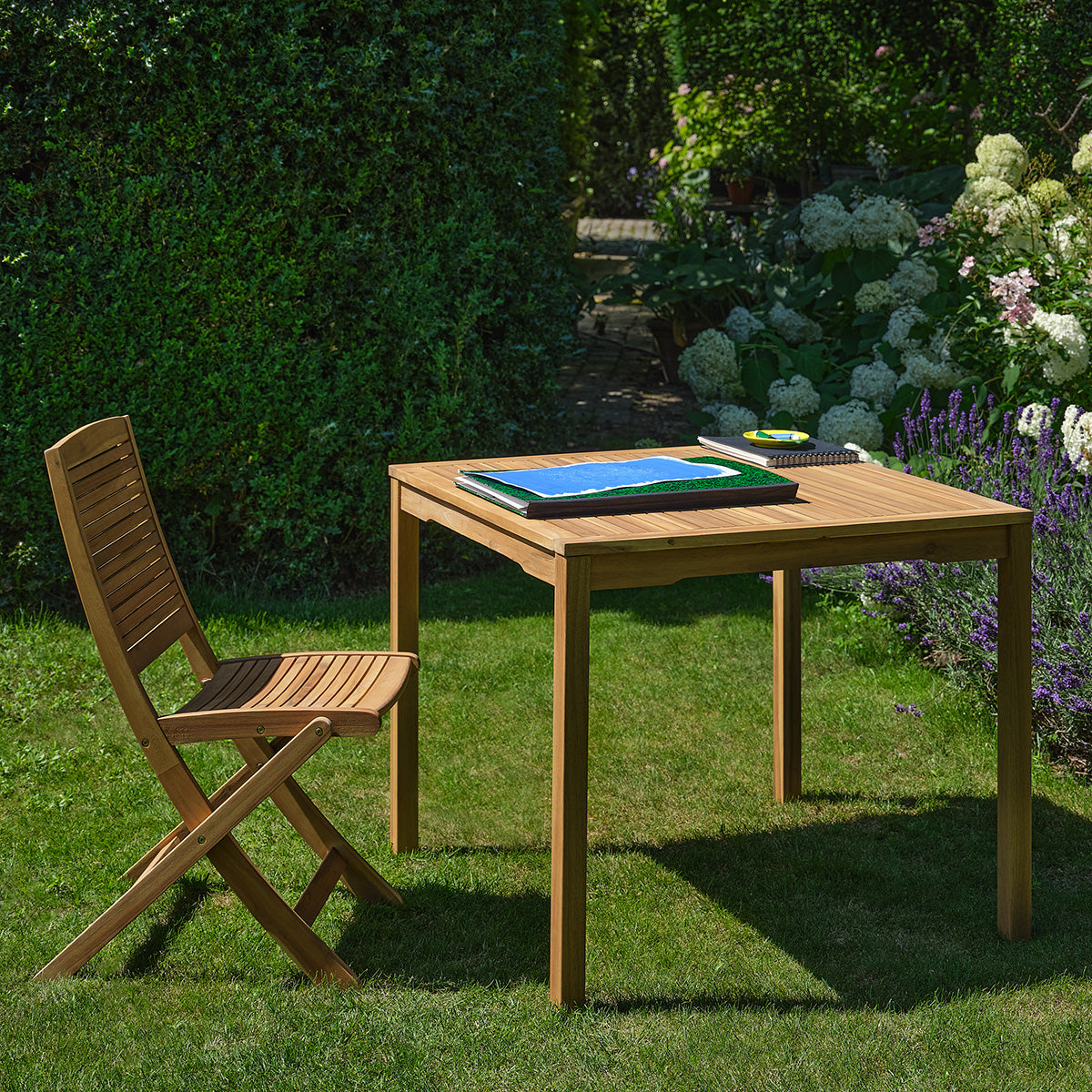 MILOS - Mesa de jardín de madera maciza de acacia aceitada, 90 cm