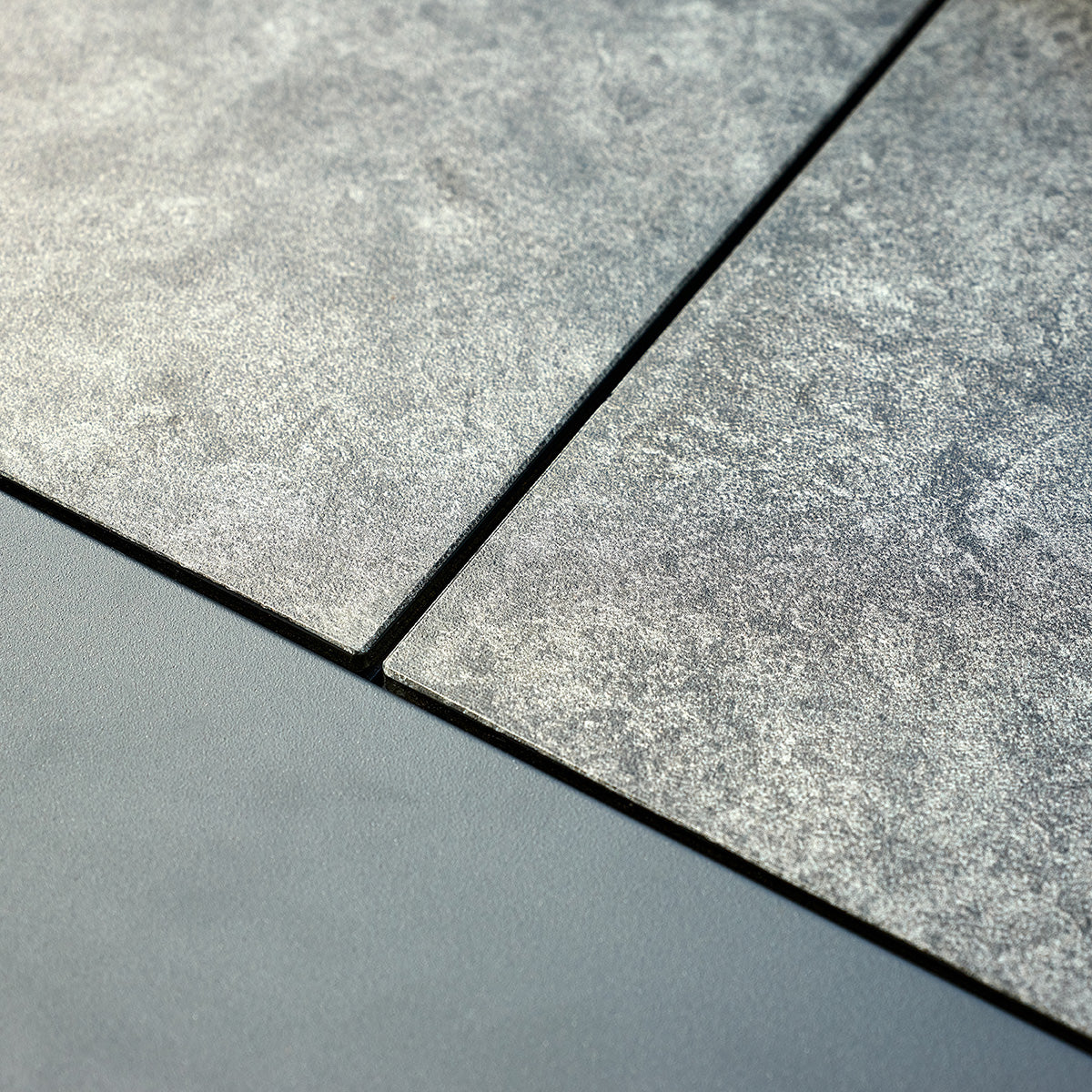 BASALT - Mesa de jardín extensible de aluminio y cristal, color gris, para 6-10 personas.