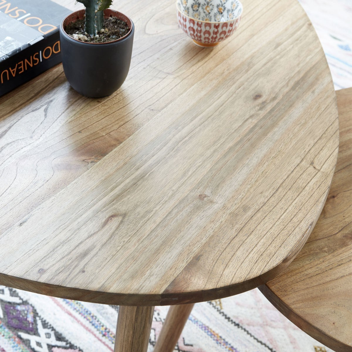 ODDA - Lote de 2 mesas de centro de mindi macizo