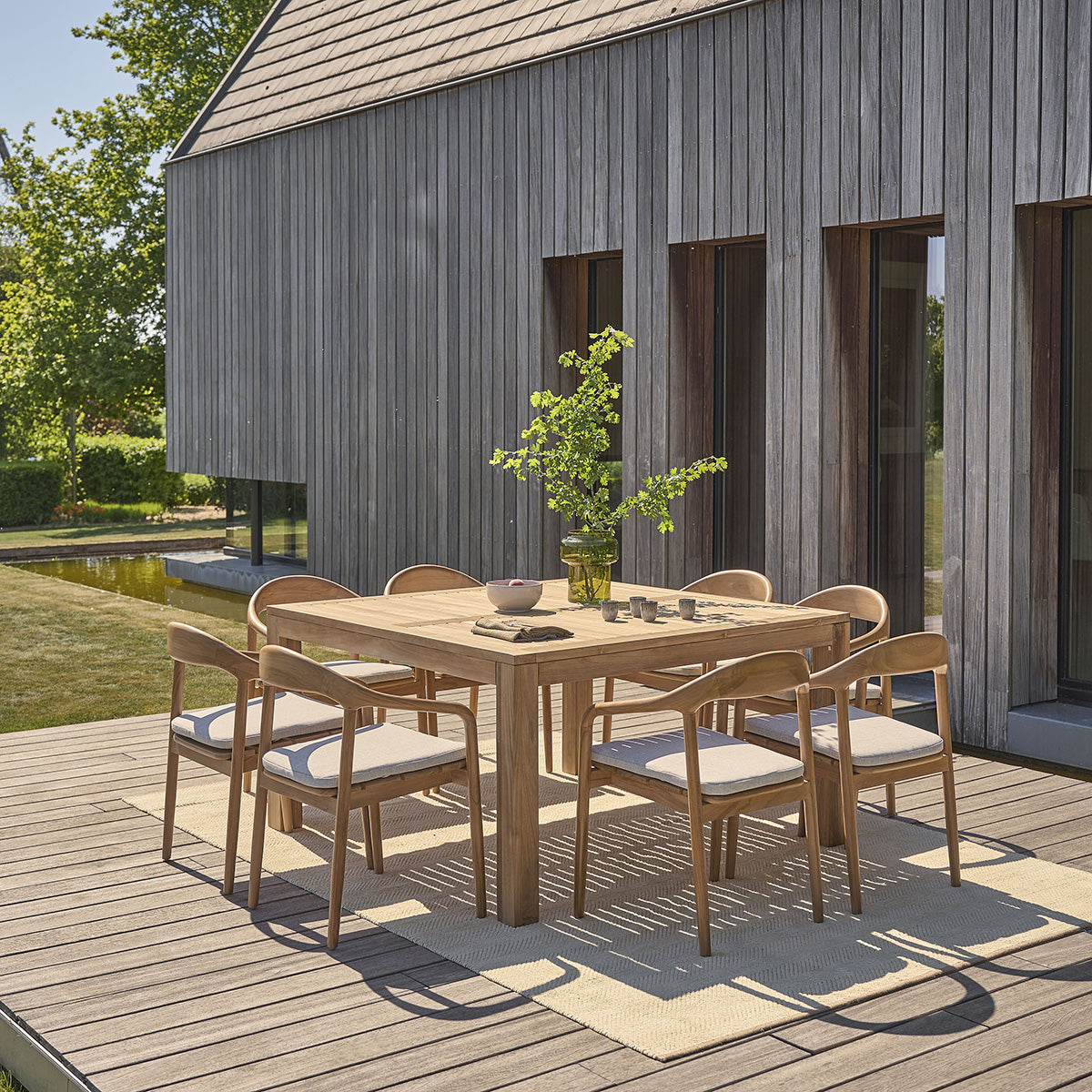 AMBRE - Sillón de jardín de teca maciza con cojín crudo