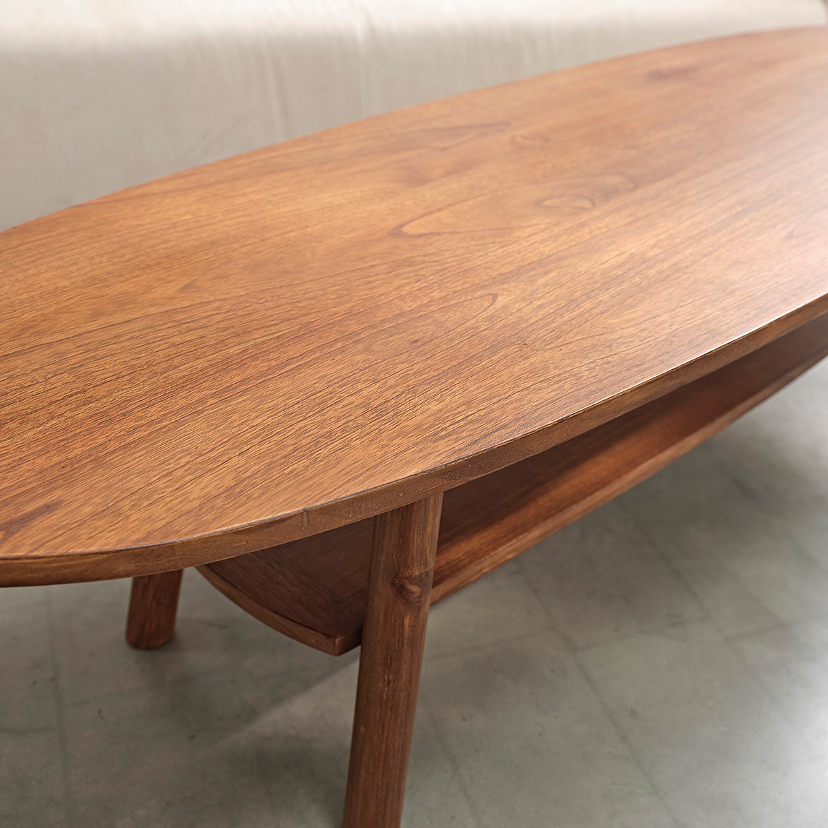 MILO - Mesa de centro de mindi macizo acabado nogal 160 cm