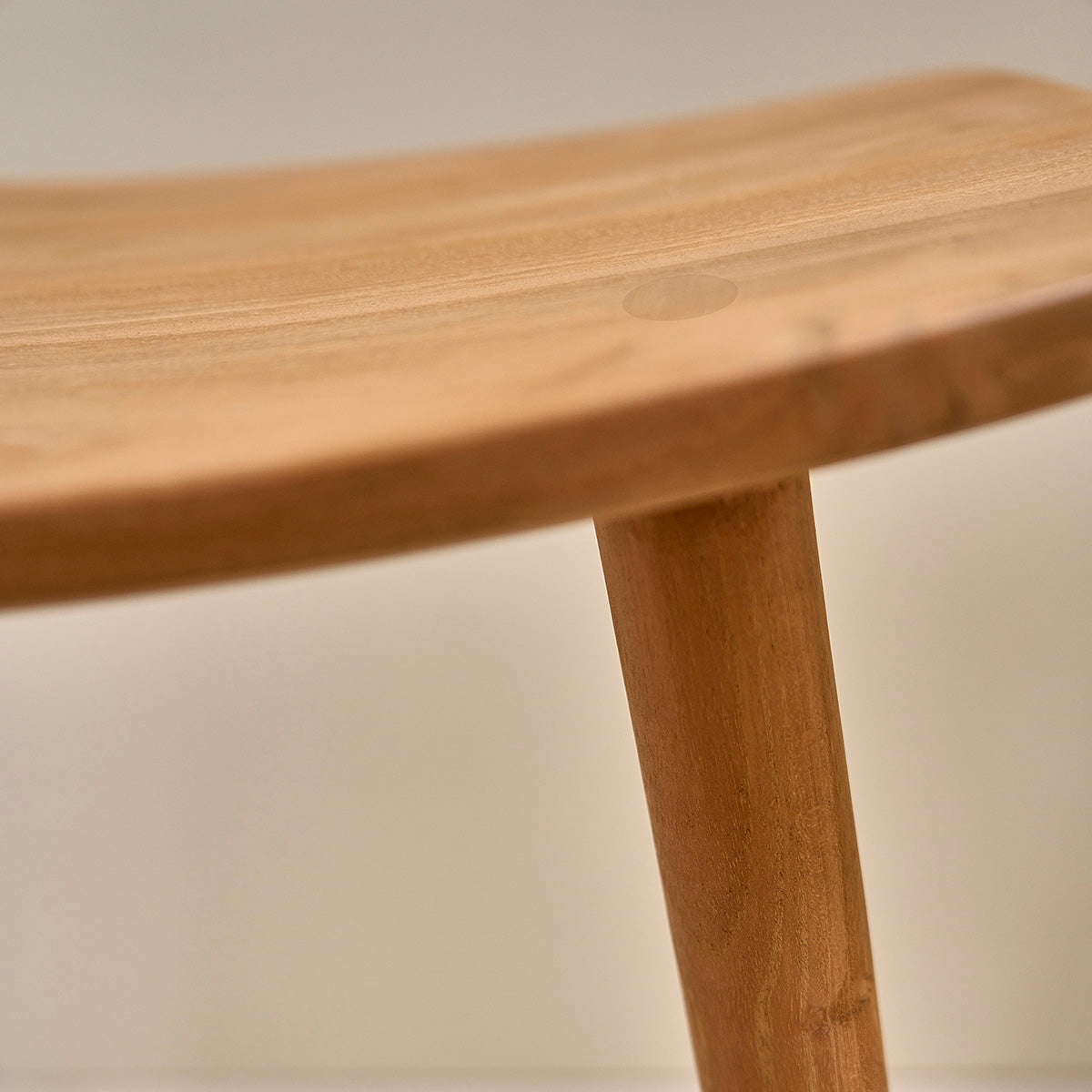 AMBRE - Taburete de teca maciza de 65 cm