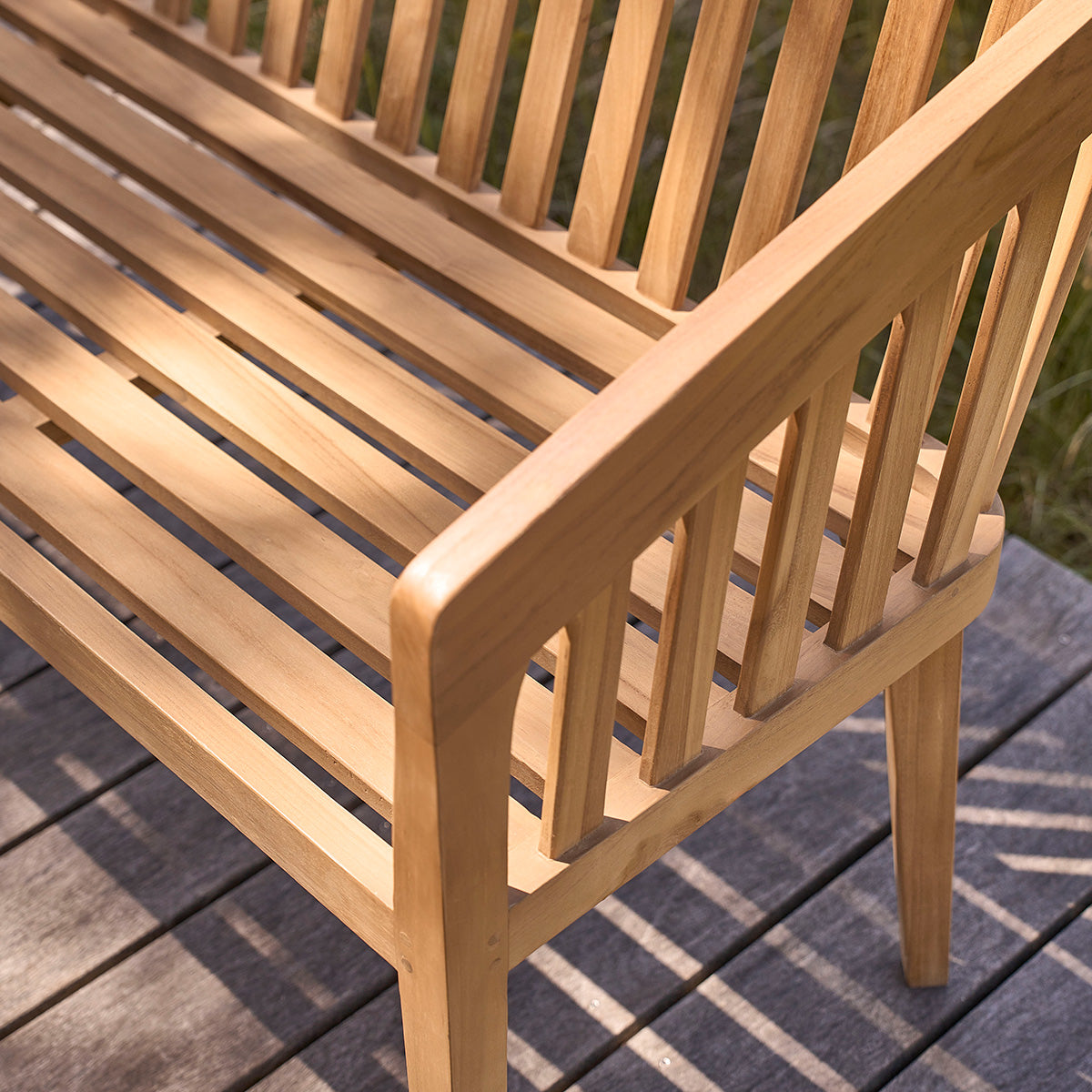 BARI - Banco de exterior redondeado de teca maciza de 150 cm con cojín