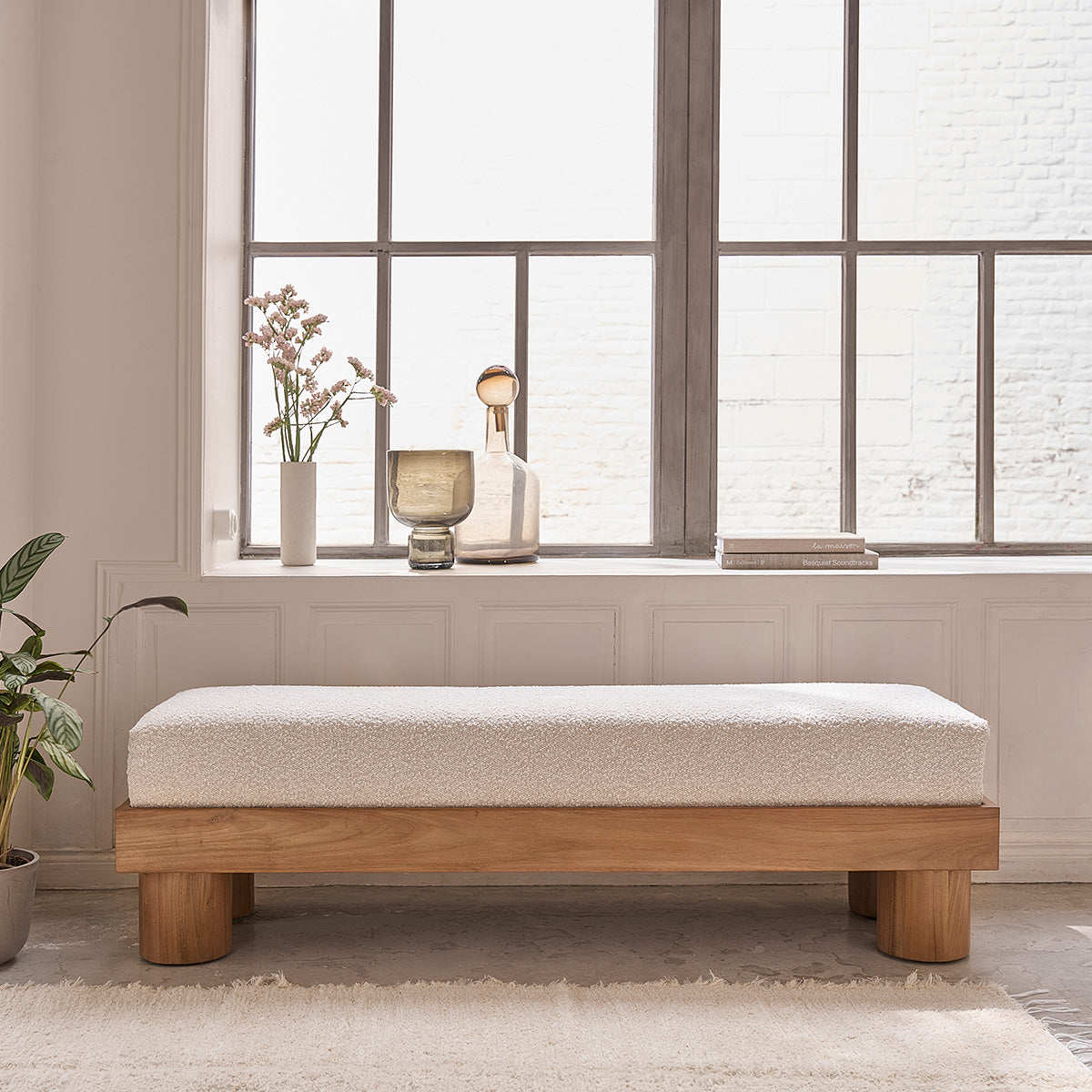 BAN0003-banc_en_teck_massif_et_tissu_bouclette_140_cm-01.jpg