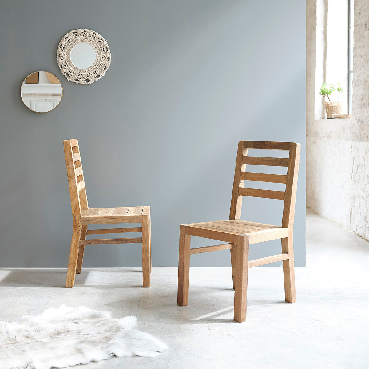 CARGO - Silla de teca maciza reciclada