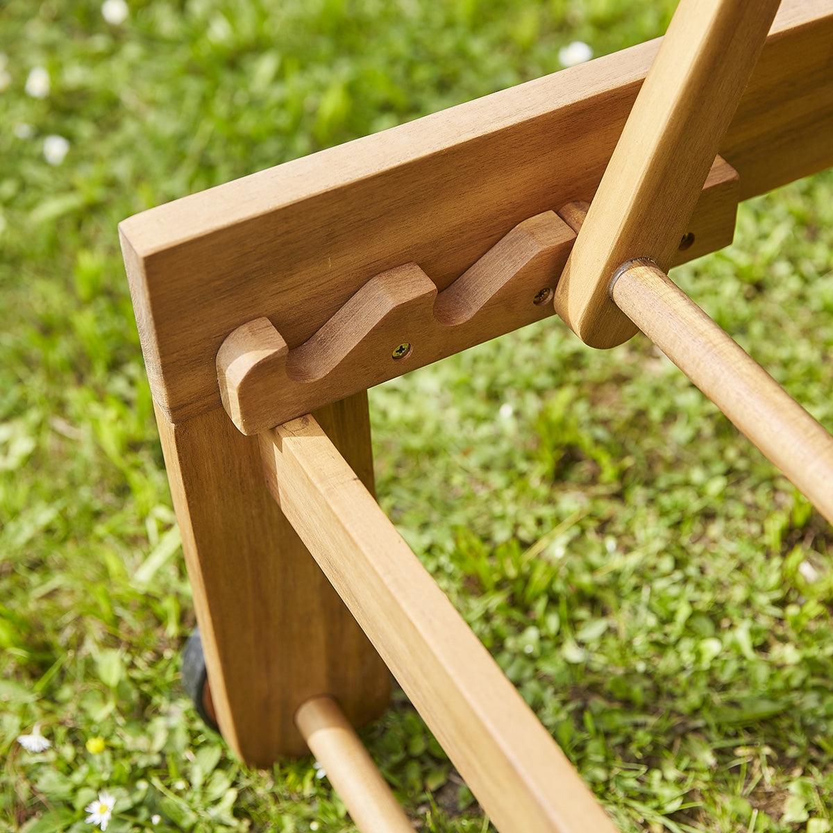 HANOÏ - Tumbona de acacia maciza y textileno gris (juego de 2)