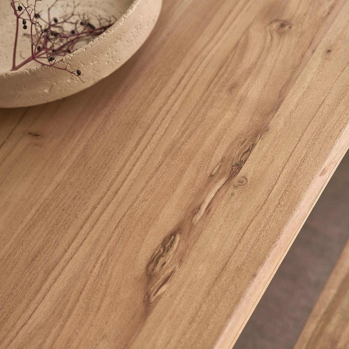 CALI - Mesa de madera maciza de acacia para 8 personas.