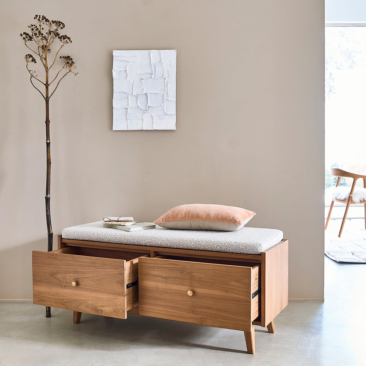 SERENE - Banco de teca maciza y tejido buclé de 120 cm