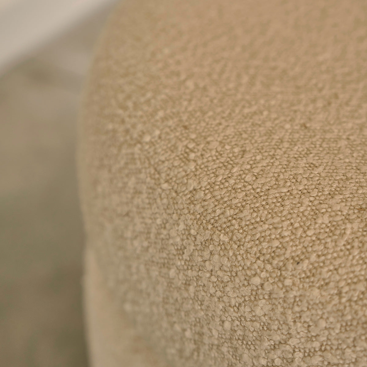 SERENE - Puf de teca maciza y tejido bouclette blanco Ø55 cm