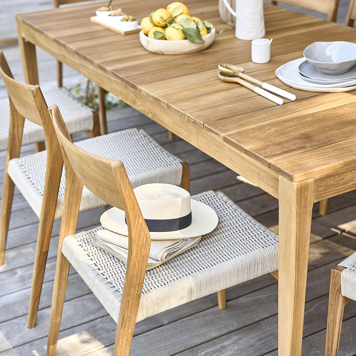 LIVIE - Silla jardín de teca maciza y cuerda beige