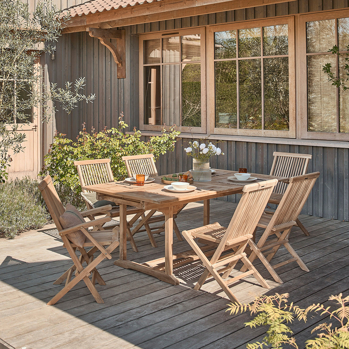 MALTE - Salón de exterior extensible de teca maciza para 8/10 pers.