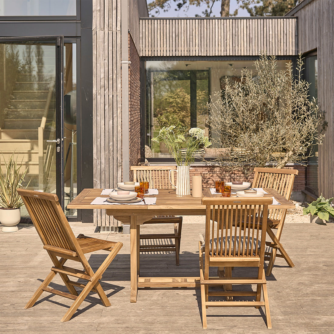 BALI - Salón de exterior extensible de teca maciza aceitada para 4/8 pers.