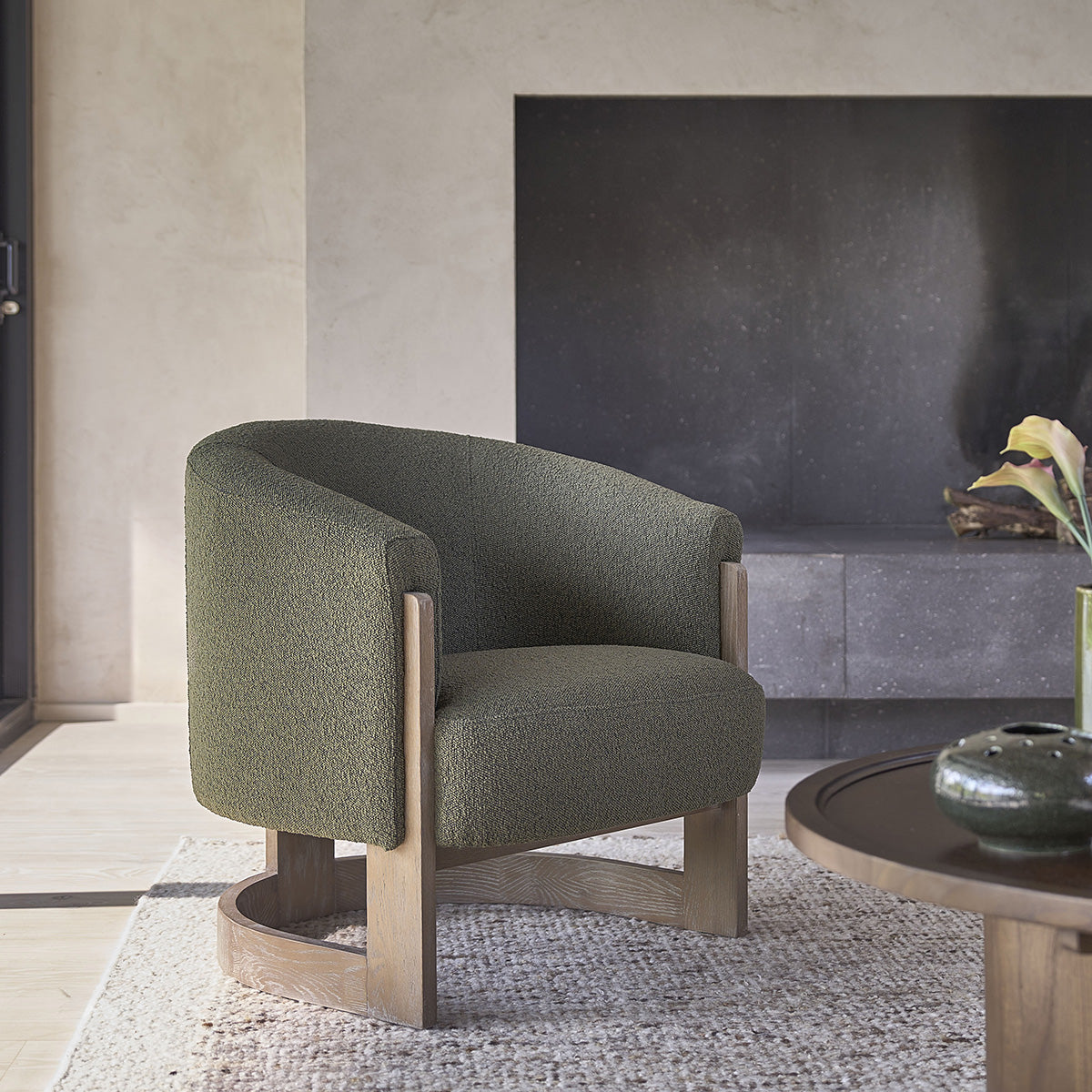 MALO - Sillón de roble macizo y tela bouclette caqui