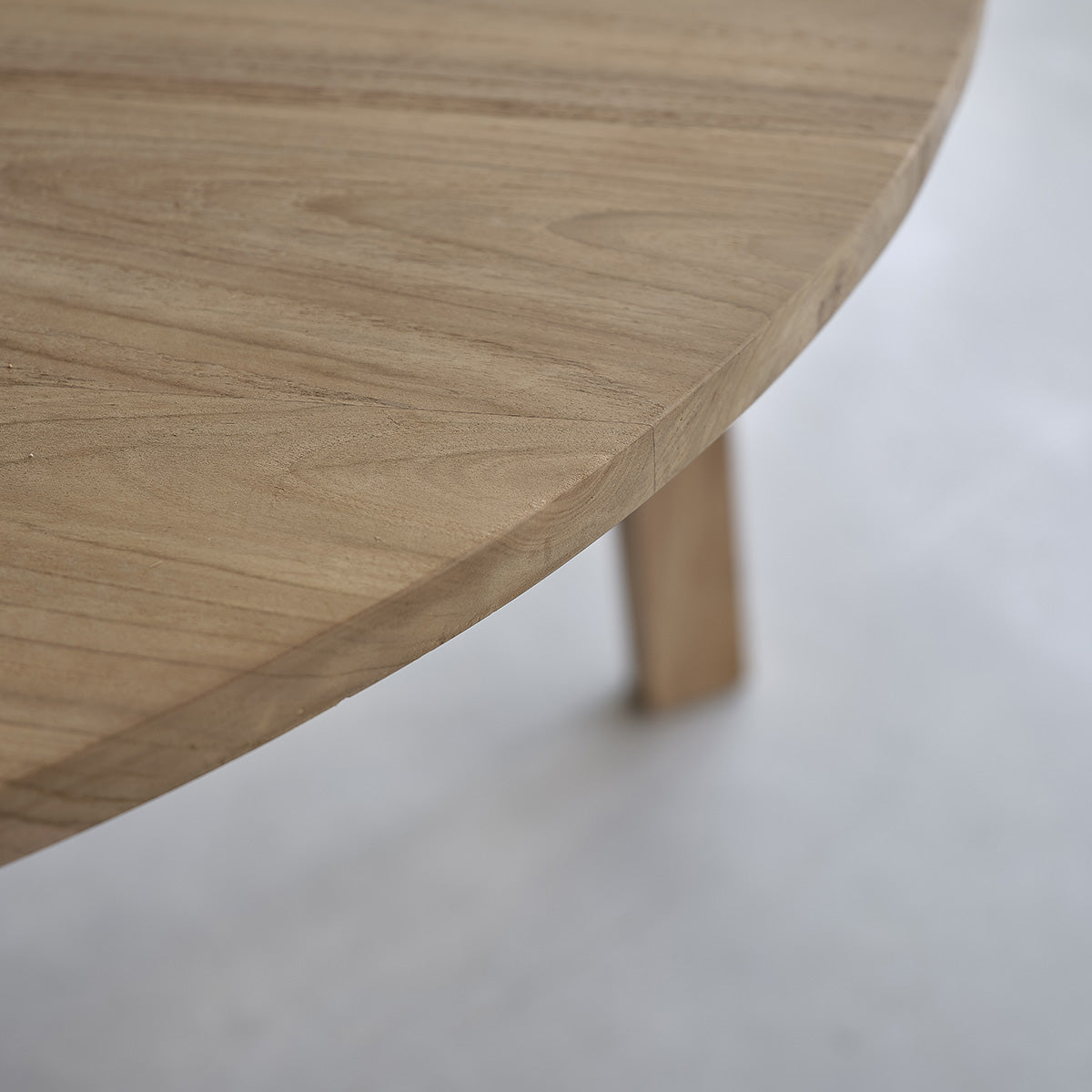 ALDO - Mesa redonda de teca maciza para 4 pers.