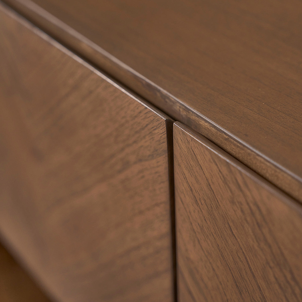 CALIX - Mueble de TV de mindi macizo y metal acabado nogal 160 cm