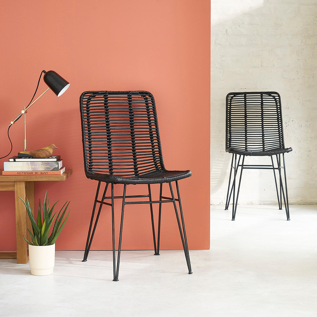 BOHEMA - Lote de 2 sillas de ratán y metal negras