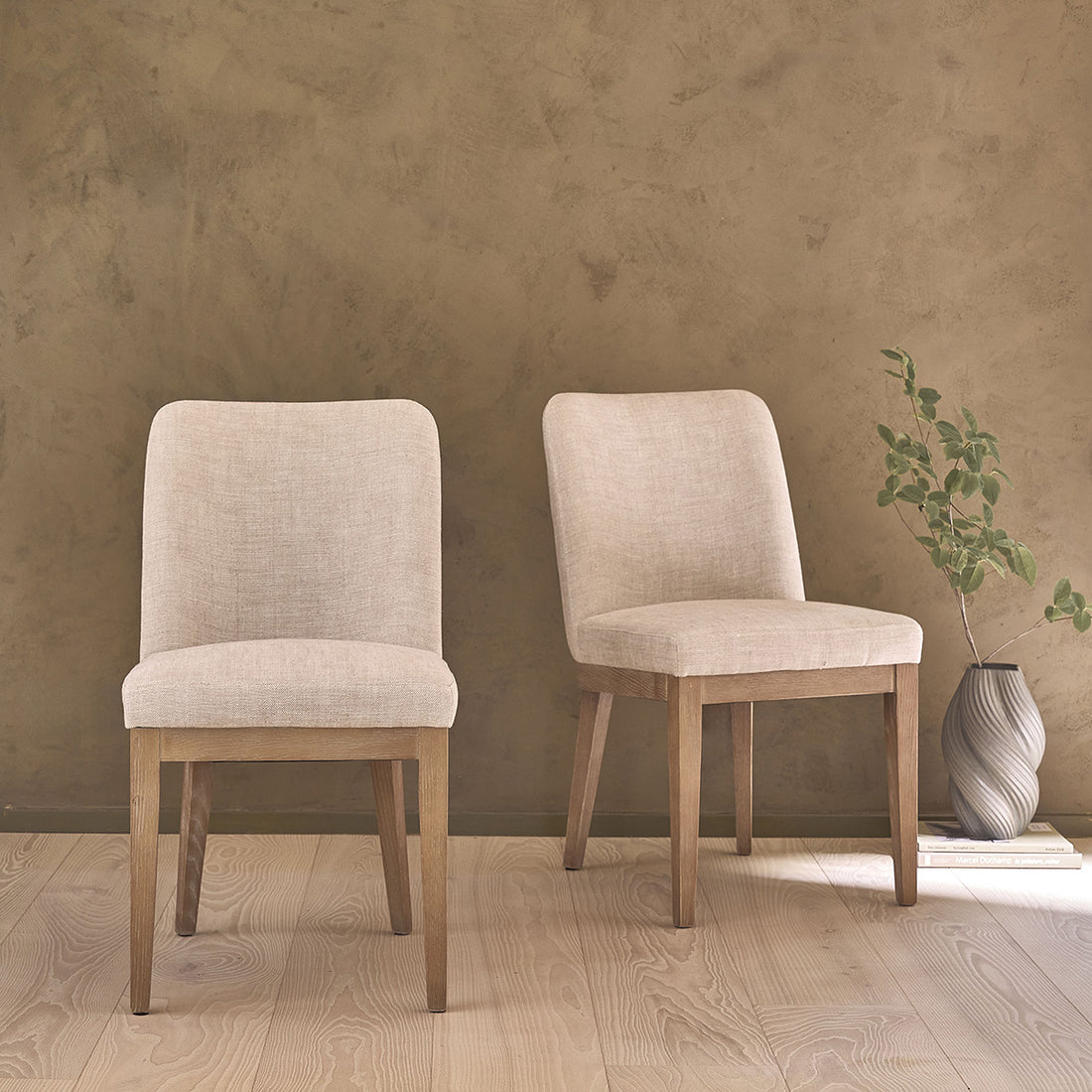 MARGOT - Lote de 2 sillas de roble macizo y lino
