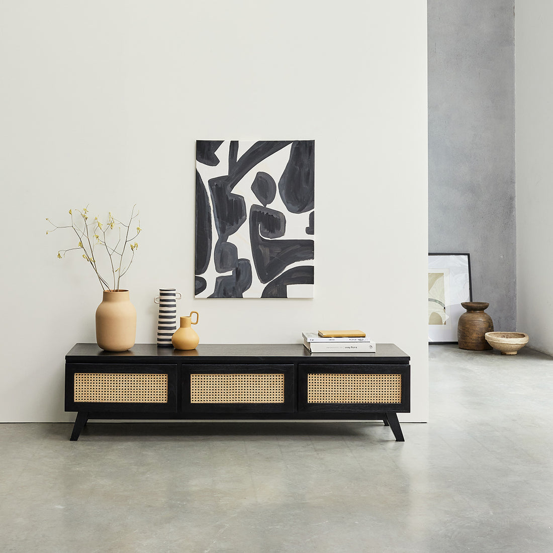 ISÉE - Mueble de TV de mindi macizo y rejilla negro 160 cm