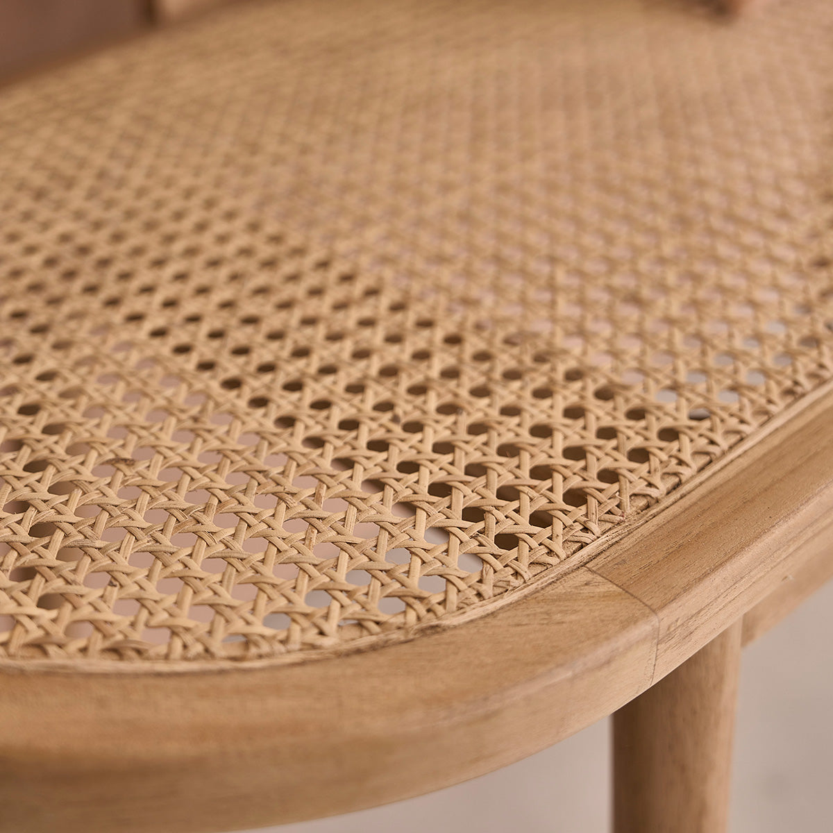 LOÉ - Banco de teca maciza y rejilla de 120 cm