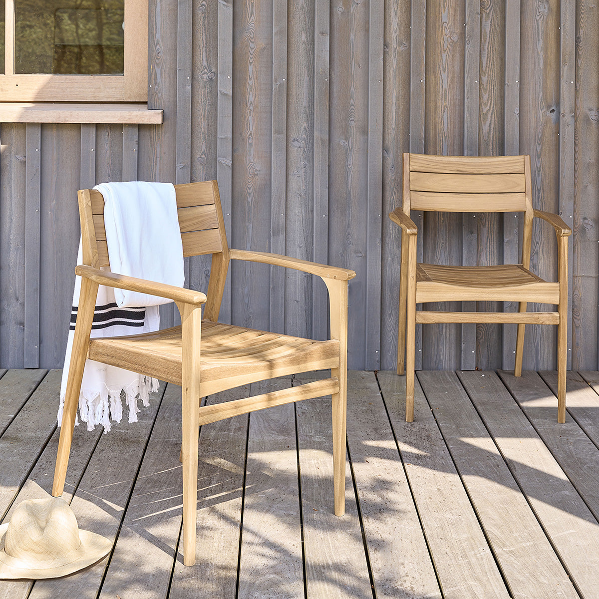 MALTE - Conjunto de muebles de jardín extensibles de aluminio y teca maciza para 6/8 personas